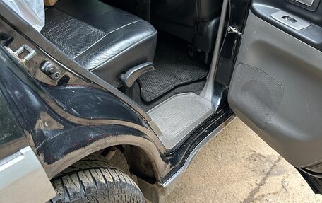 Mitsubishi Pajero III рестайлинг, 2004 год, 899 999 рублей, 9 фотография