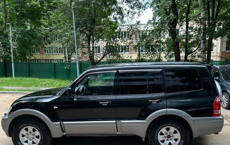 Mitsubishi Pajero III рестайлинг, 2004 год, 899 999 рублей, 7 фотография