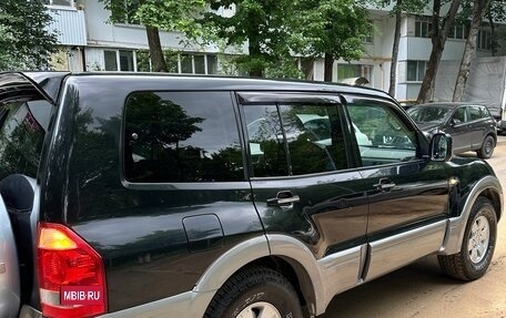 Mitsubishi Pajero III рестайлинг, 2004 год, 899 999 рублей, 4 фотография