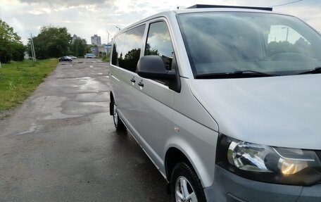 Volkswagen Caravelle T5, 2012 год, 2 200 000 рублей, 5 фотография