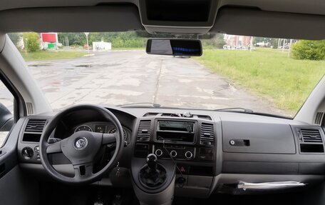 Volkswagen Caravelle T5, 2012 год, 2 200 000 рублей, 11 фотография
