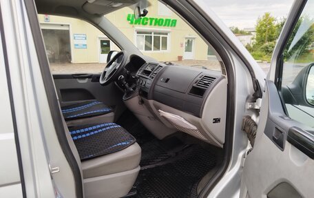 Volkswagen Caravelle T5, 2012 год, 2 200 000 рублей, 8 фотография