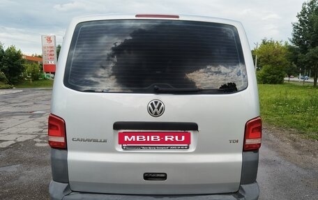Volkswagen Caravelle T5, 2012 год, 2 200 000 рублей, 3 фотография