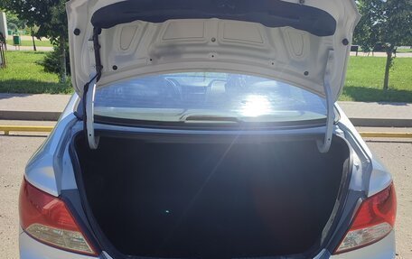 Hyundai Solaris II рестайлинг, 2012 год, 600 000 рублей, 10 фотография