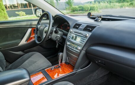 Toyota Camry, 2008 год, 900 000 рублей, 9 фотография