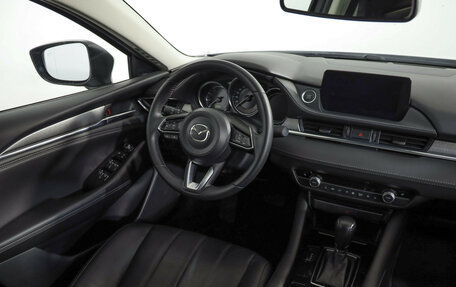 Mazda 6, 2023 год, 3 200 000 рублей, 10 фотография