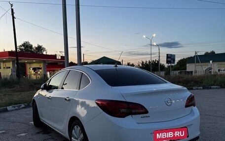 Opel Astra J, 2012 год, 800 000 рублей, 5 фотография