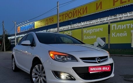 Opel Astra J, 2012 год, 800 000 рублей, 2 фотография