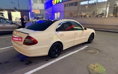Mercedes-Benz E-Класс, 2008 год, 710 000 рублей, 4 фотография
