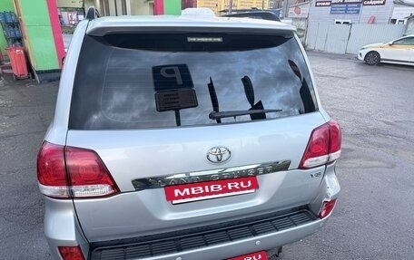 Toyota Land Cruiser 200, 2008 год, 2 350 000 рублей, 6 фотография