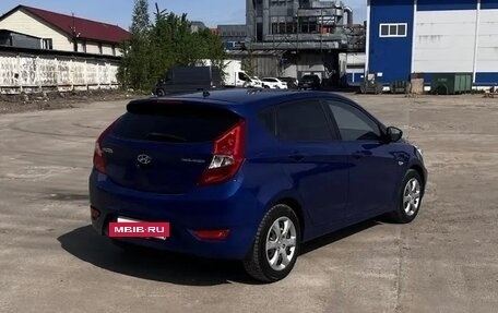 Hyundai Solaris II рестайлинг, 2013 год, 750 000 рублей, 3 фотография