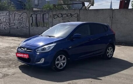 Hyundai Solaris II рестайлинг, 2013 год, 750 000 рублей, 7 фотография