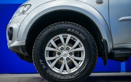 Mitsubishi Pajero Sport II рестайлинг, 2014 год, 1 730 000 рублей, 10 фотография