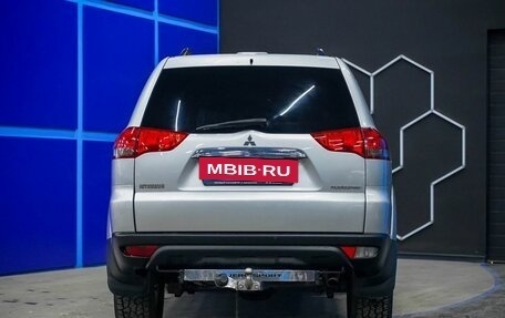 Mitsubishi Pajero Sport II рестайлинг, 2014 год, 1 730 000 рублей, 8 фотография