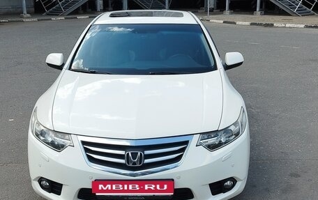 Honda Accord VIII рестайлинг, 2011 год, 1 299 000 рублей, 3 фотография