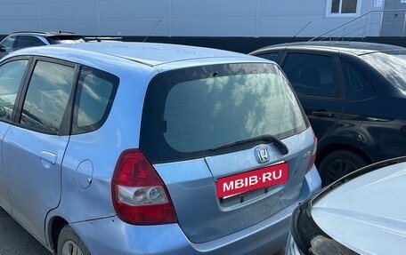 Honda Fit III, 2002 год, 320 000 рублей, 4 фотография