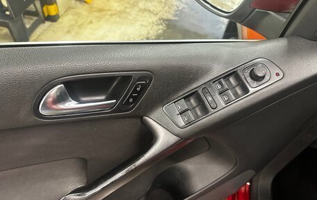 Volkswagen Tiguan I, 2009 год, 750 000 рублей, 22 фотография