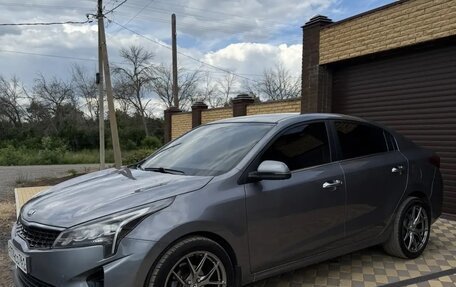 KIA Rio IV, 2020 год, 1 735 000 рублей, 5 фотография
