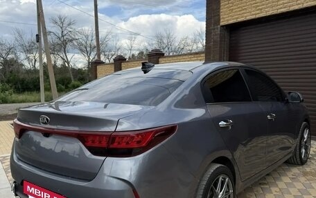 KIA Rio IV, 2020 год, 1 735 000 рублей, 3 фотография