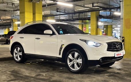 Infiniti FX II, 2010 год, 1 239 000 рублей, 9 фотография