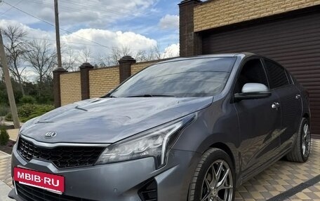 KIA Rio IV, 2020 год, 1 735 000 рублей, 10 фотография