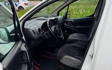 Peugeot Partner II рестайлинг 2, 2013 год, 450 000 рублей, 2 фотография