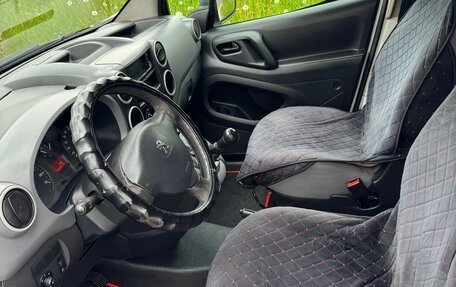 Peugeot Partner II рестайлинг 2, 2013 год, 450 000 рублей, 3 фотография