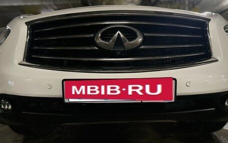 Infiniti FX II, 2010 год, 1 239 000 рублей, 26 фотография