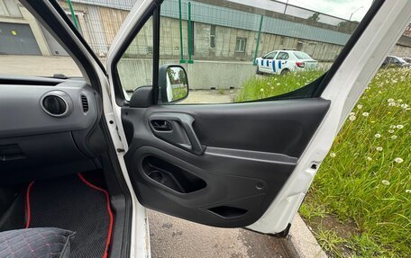 Peugeot Partner II рестайлинг 2, 2013 год, 450 000 рублей, 12 фотография
