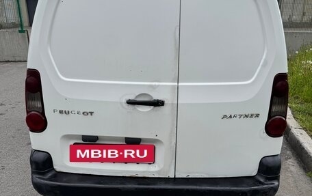 Peugeot Partner II рестайлинг 2, 2013 год, 450 000 рублей, 23 фотография