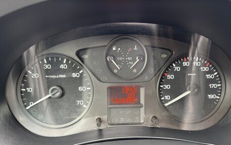 Peugeot Partner II рестайлинг 2, 2013 год, 450 000 рублей, 35 фотография