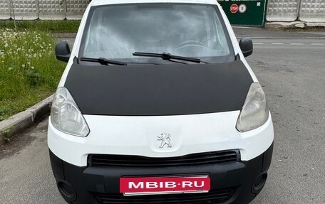 Peugeot Partner II рестайлинг 2, 2013 год, 450 000 рублей, 27 фотография