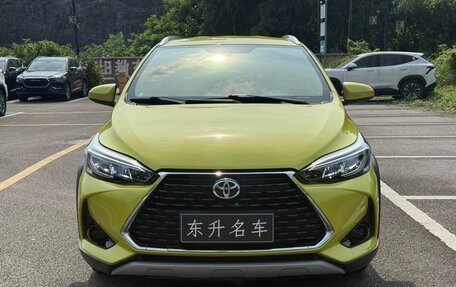 Toyota Yaris XP150 рестайлинг, 2021 год, 1 000 000 рублей, 2 фотография
