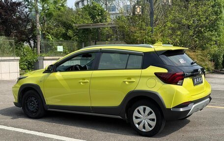 Toyota Yaris XP150 рестайлинг, 2021 год, 1 000 000 рублей, 4 фотография