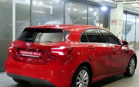Mercedes-Benz A-Класс, 2017 год, 1 680 000 рублей, 4 фотография