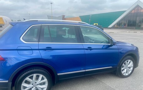 Volkswagen Tiguan II, 2018 год, 2 700 000 рублей, 5 фотография