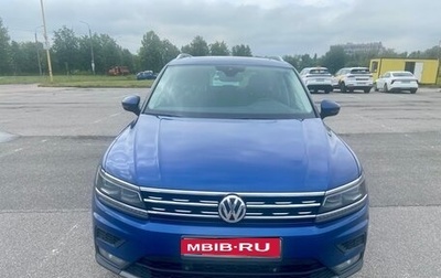 Volkswagen Tiguan II, 2018 год, 2 700 000 рублей, 1 фотография