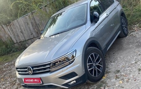 Volkswagen Tiguan II, 2020 год, 4 500 000 рублей, 6 фотография