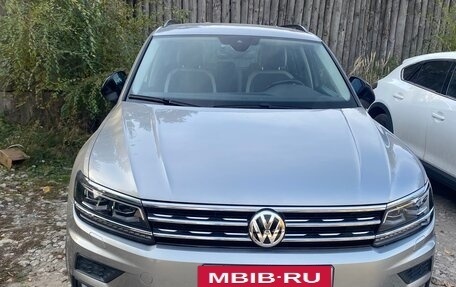 Volkswagen Tiguan II, 2020 год, 4 500 000 рублей, 5 фотография