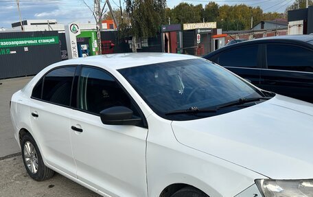 Skoda Rapid I, 2015 год, 650 000 рублей, 6 фотография