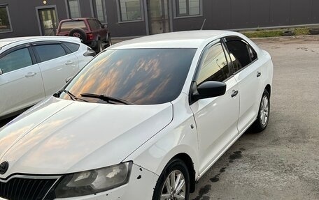 Skoda Rapid I, 2015 год, 650 000 рублей, 2 фотография