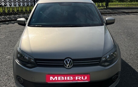 Volkswagen Polo VI (EU Market), 2010 год, 675 000 рублей, 3 фотография