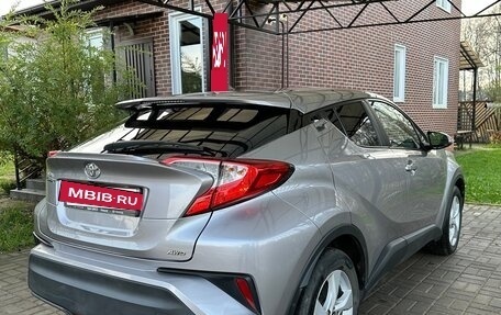 Toyota C-HR I рестайлинг, 2018 год, 2 190 000 рублей, 3 фотография