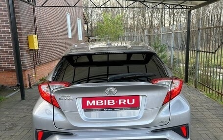 Toyota C-HR I рестайлинг, 2018 год, 2 190 000 рублей, 4 фотография