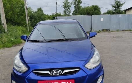 Hyundai Solaris II рестайлинг, 2011 год, 600 000 рублей, 2 фотография