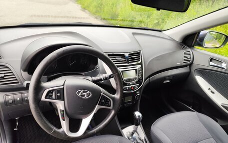 Hyundai Solaris II рестайлинг, 2011 год, 600 000 рублей, 6 фотография