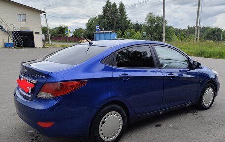 Hyundai Solaris II рестайлинг, 2011 год, 600 000 рублей, 5 фотография