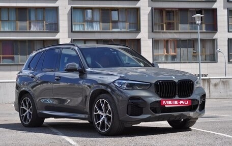 BMW X5, 2022 год, 7 050 000 рублей, 2 фотография
