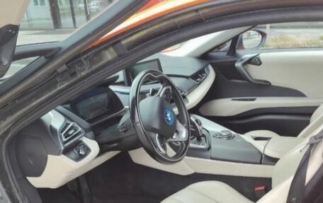 BMW i8 I рестайлинг, 2015 год, 5 890 000 рублей, 5 фотография