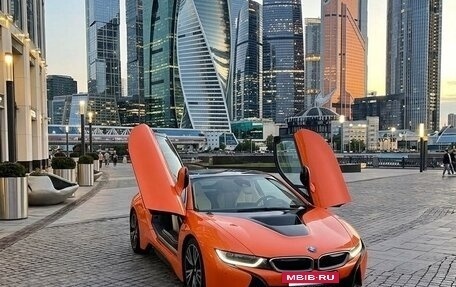 BMW i8 I рестайлинг, 2015 год, 5 890 000 рублей, 2 фотография